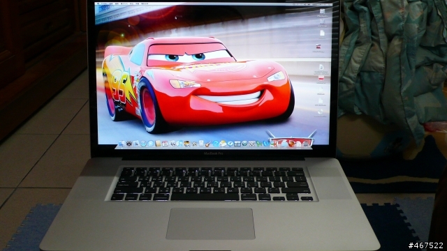不景氣下的開箱文MacBook Pro17吋