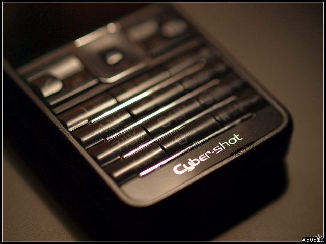 [尊爵的光芒]   Sony Ericsson -Cyber-shot __C901  (新增實拍照片)