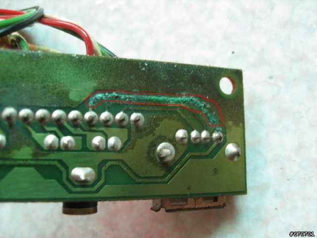 請問機殼前置USB無反應，如何用三用電表測量?