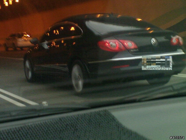 北二高巧遇Passat CC