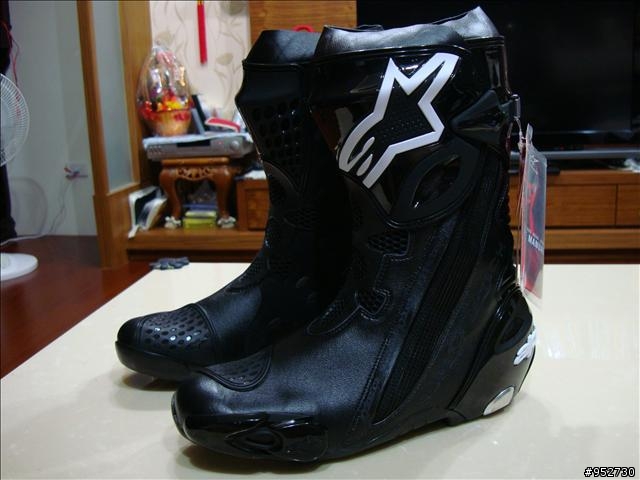 [開箱+實著照]Alpinestars SuperTech R 車靴~更新!