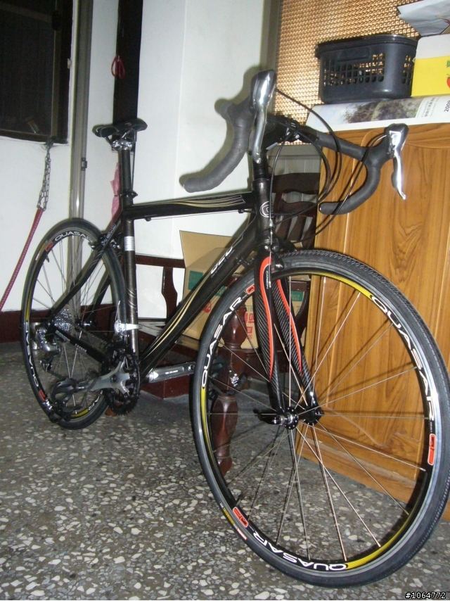 【分享】 小朋友出走 換公路車了
