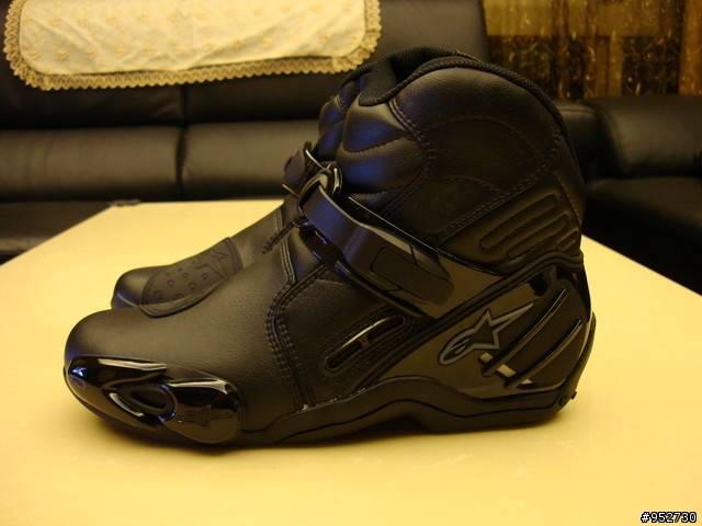 [開箱+實著照]Alpinestars SuperTech R 車靴~更新!