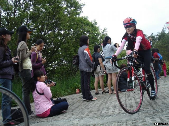 [照片分享]塔塔加之認真的女騎士最美(圖多)