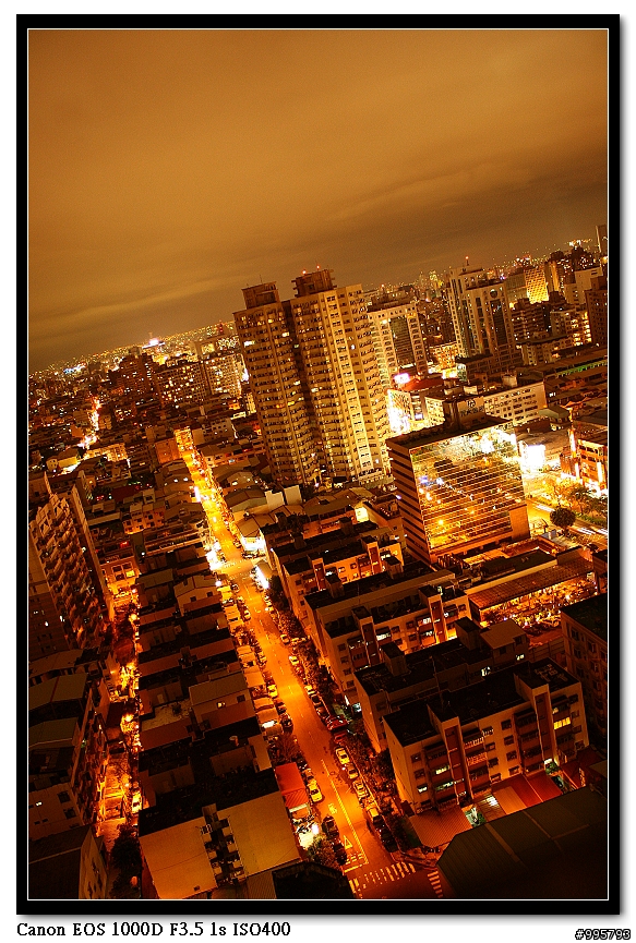 第一次拍夜景    懇請毒舌