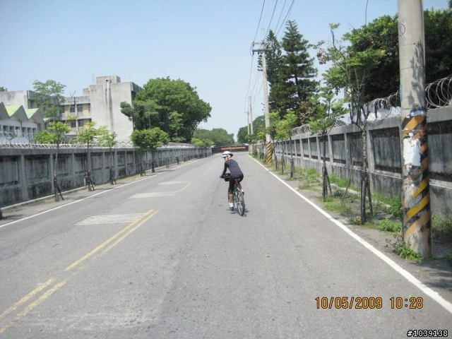 超爆心跳的大崗山稜線-雷達站