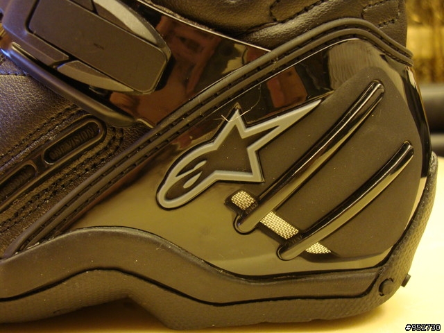 [開箱+實著照]Alpinestars SuperTech R 車靴~更新!