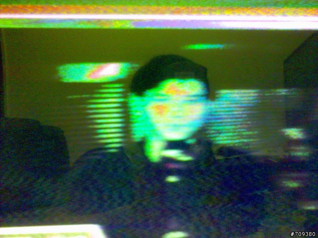 LCD螢幕有問題,請高手解答