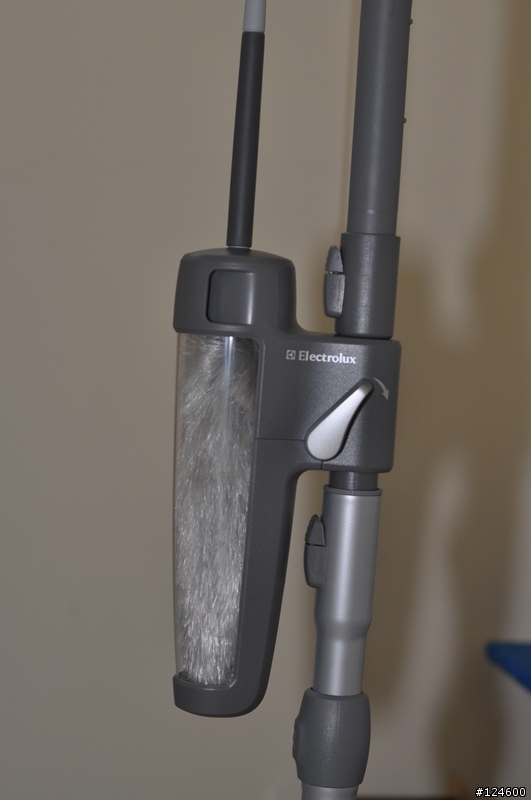 [開箱]Electrolux(伊萊克斯) 吸塵器 Z-3347O/Z3347 全配