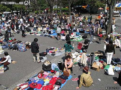 [分享]不可不去的跳蚤市場~東京代代木公園!!