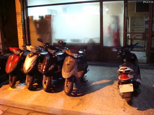 有關騎樓停車？ 補圖了....