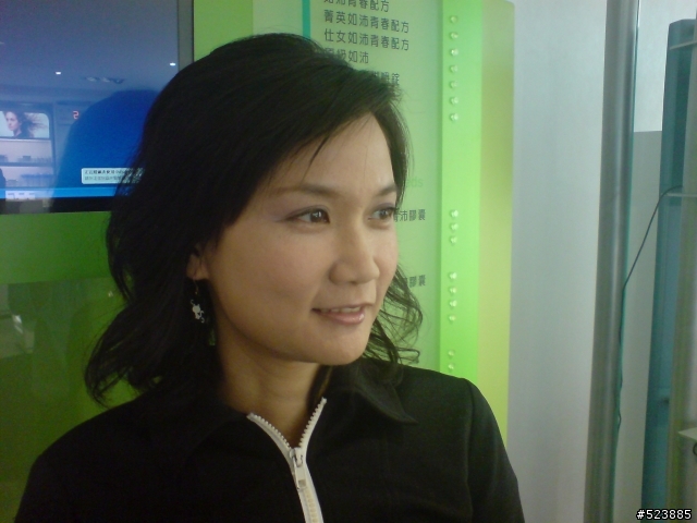 簡單化妝術~看! 我也是會幫人化妝的!