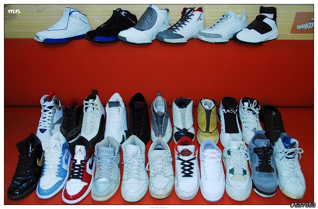 高中時代的收藏品 不知道算不算逸品 AIR JORDAN XVII