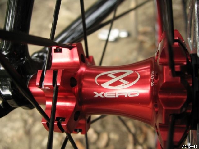 <開箱文>鑫元鴻 XERO X5 700C跑車輪組