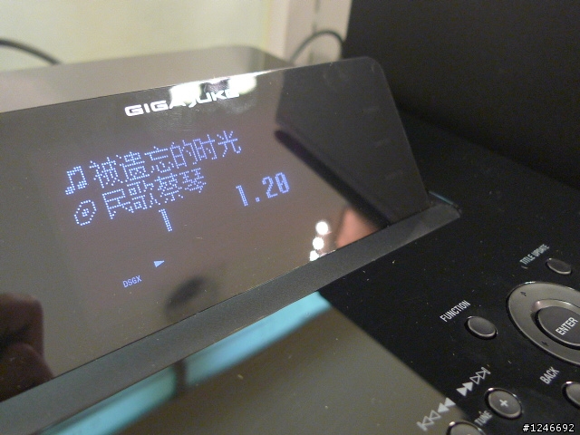 取代你電腦的硬碟音樂撥放區之~SONY E35HD  內建80G硬碟式床頭音響