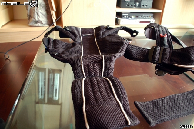 [開箱] BABYBJÖRN Baby Carrier Synergy