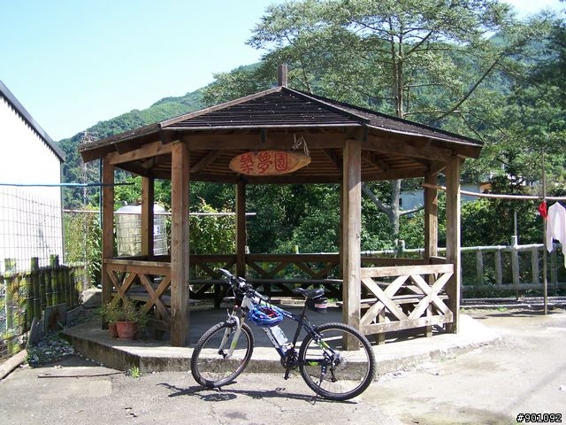 新竹縣五個山地部落 ( 和平~羅山~花園~天湖~梅花 ) 雙越嶺