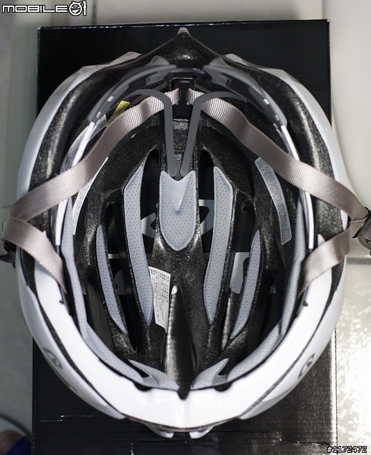 [開箱文] GIRO IONOS 一級公路車帽短開箱