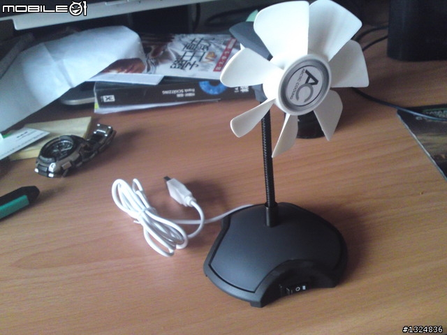 AC ARCTIC Breeze 小型USB風扇【開箱分享】