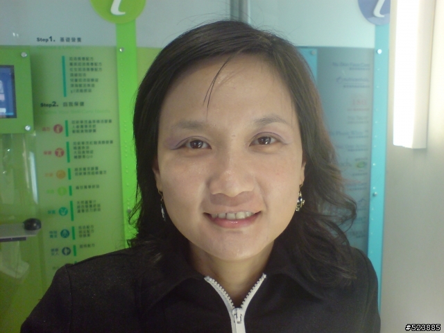 簡單化妝術~看! 我也是會幫人化妝的!