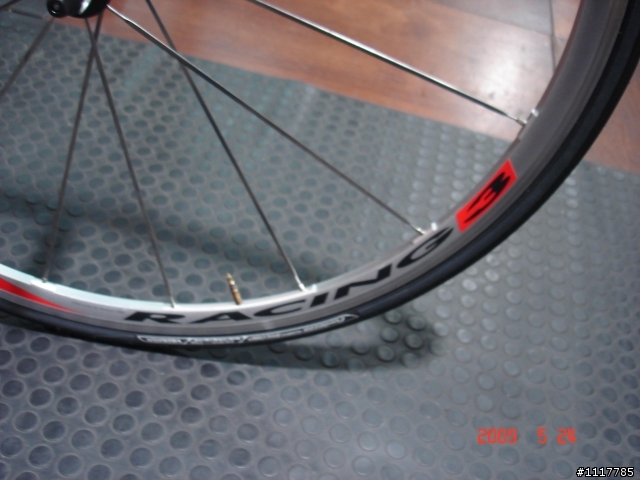 世代交替 頂著先的CINELLI --LITTLE WING 光榮退役 ---太座的CANNONDALE  09年CAAD9