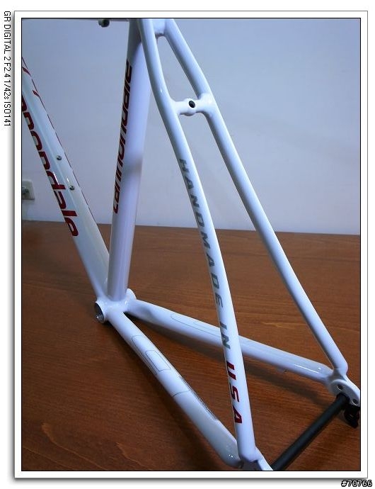 【分享】敗家的開始~車架來了 -- Cannondale caad9