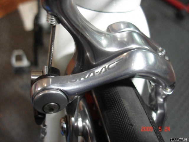 世代交替 頂著先的CINELLI --LITTLE WING 光榮退役 ---太座的CANNONDALE  09年CAAD9