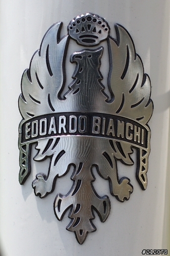 [分享] Bianchi 928 Carbon Tech {存了好久，好不容易通過女王申請的一部車 =..=}