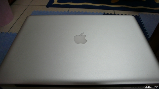 不景氣下的開箱文MacBook Pro17吋