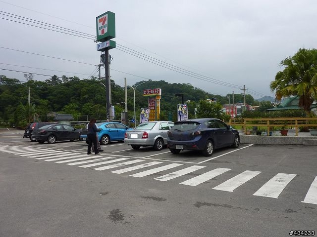 巧遇新MAZDA 3 4門&5門版本