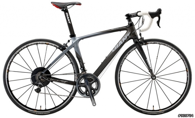 GIANT的DEFY ADV 0跟TCR ADV SL 0 大家對這2台車的評價如何呢?