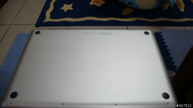 不景氣下的開箱文MacBook Pro17吋