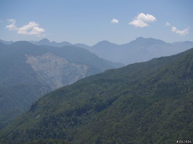 新竹五峰鄉一日遊--觀霧、雪霸休閒農場、清泉