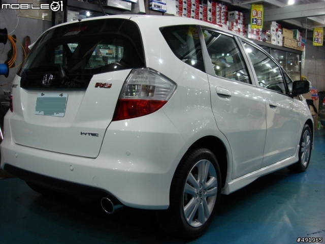 [開箱]正日本HONDA原廠FIT RS大包