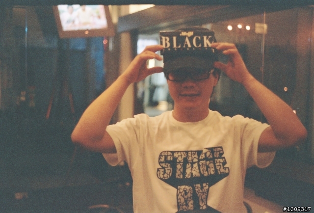 分享第一次的作品[老爸國中的KONICA AUTO S2]