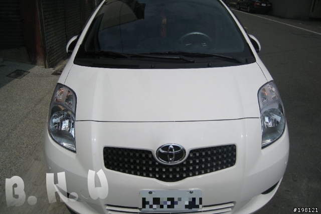 [不專業開箱文] 2009 Yaris 純外貌分享文