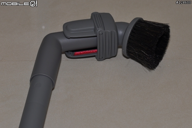 [開箱]Electrolux(伊萊克斯) 吸塵器 Z-3347O/Z3347 全配