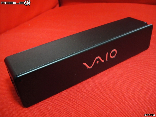 [分享]美型兼實用 Sony VGP-AC19V30 棒型變壓器