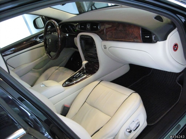 (新圖組) 帝王再現 Jaguar Daimler Super Eight 小小開箱 ~~