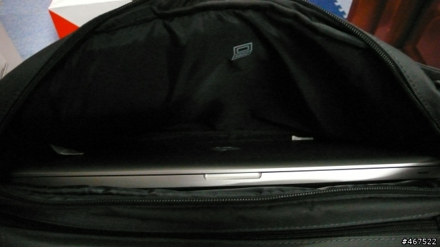 不景氣下的開箱文MacBook Pro17吋