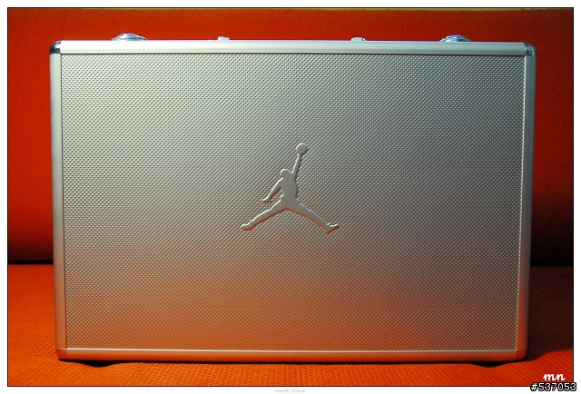 高中時代的收藏品 不知道算不算逸品 AIR JORDAN XVII