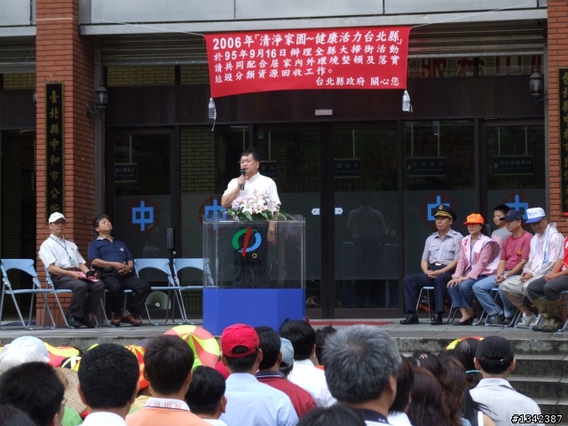 d90搭配鏡頭問題(推薦一下適合鏡頭)