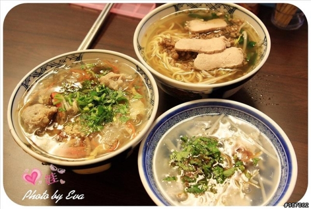 [美食] 非常道地的台南府城美食-肉羹、浮水魚羹