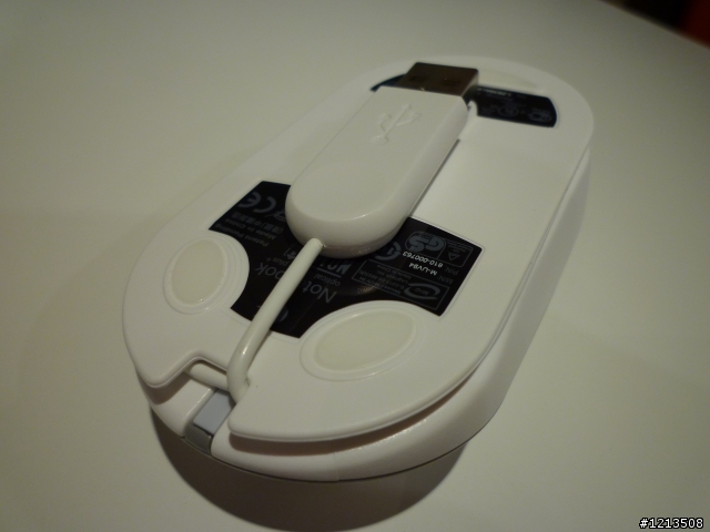 《開箱文》就愛white(ASUS F6VE)