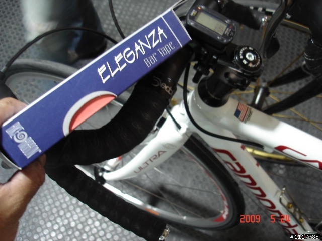 世代交替 頂著先的CINELLI --LITTLE WING 光榮退役 ---太座的CANNONDALE  09年CAAD9