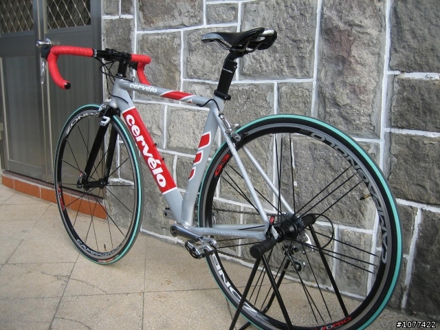 與大家分享我的ＣＥＲＶＥＬＯ