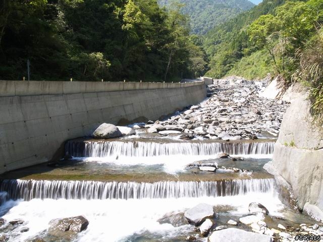 新竹五峰鄉一日遊--觀霧、雪霸休閒農場、清泉