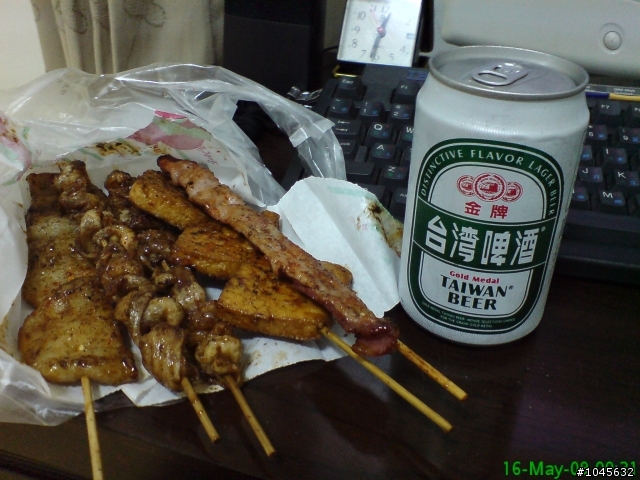 各位來分享宵夜吃什麼吧!!