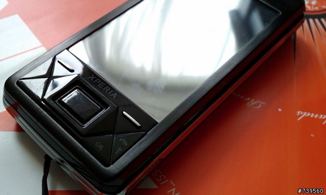 『開箱』HTC Diamond 2 指紋手機開箱 UK記錄篇
