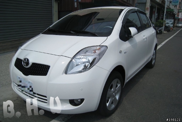 [不專業開箱文] 2009 Yaris 純外貌分享文